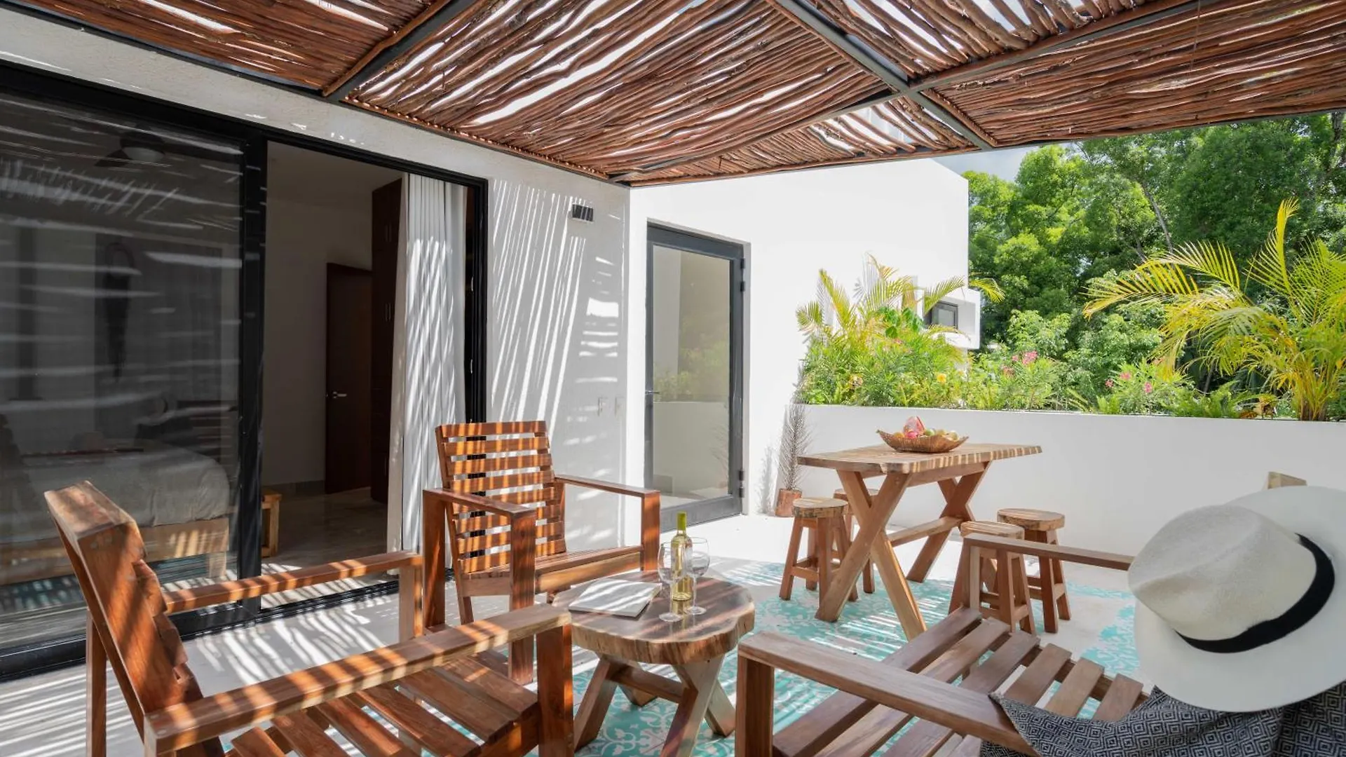 Casa Laura - Tulum - Private Townhome For 6 Guest - 3 Bedrooms - 5 Beds- Restaurant Walking Distance Mexico