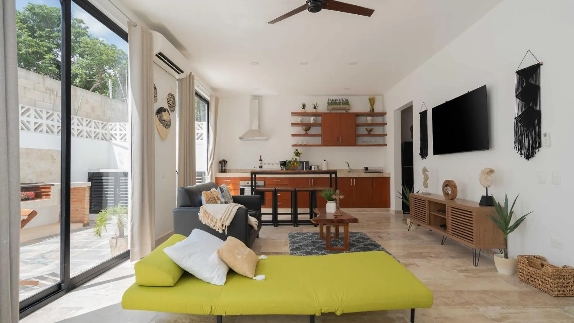 Casa Laura - Tulum - Private Townhome For 6 Guest - 3 Bedrooms - 5 Beds- Restaurant Walking Distance Apartment